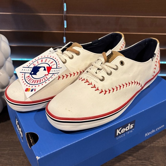 NWT Keds - San Francisco Giants Champion Canvas LaceUp Sneaker - Size 6 - Picture 4 of 12